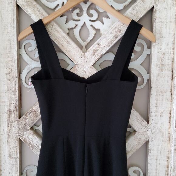 Dress the Population Women's Sleeveless Midi Elle Sheath Dress in Black - Picture 7 of 10